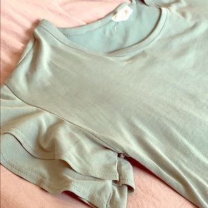 Green short sleeved shirt